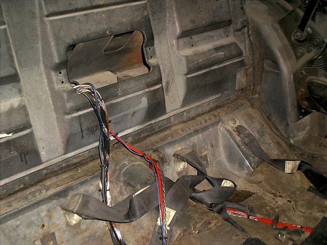 This is another shot of "DIPSHIT" wiring installation.  Not to mention that they charged him money to install his stereo.  I would of charged them money for schooling.  You would be supprised how many custom stereo installs we perform.