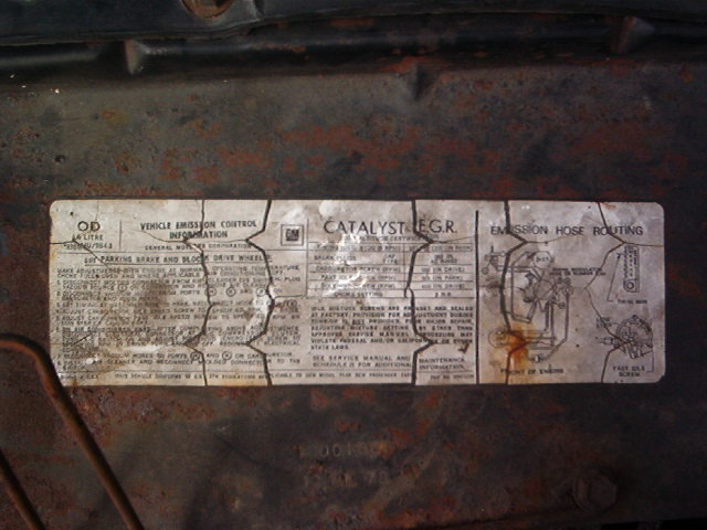 Here is the shoot of the factory emissions decal.  These indicate the engine family, size, and various vacuum hose routing.