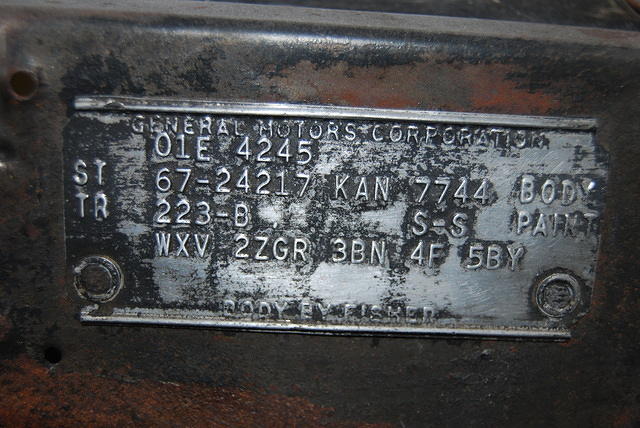 Finally--the moment has come, pics of the 67 goat.  Now this is the pic I needed the most.  Now I can really begin to decipher the info I need to make the Motor.