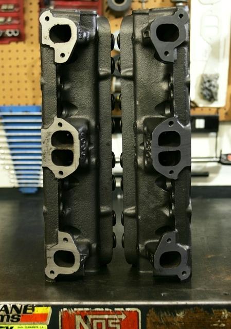 Now take a gander at those beautiful Exhaust Ports.  That set of perfect OEM Manifolds will seal on these like a Monkey's Lips on a Bananna at a Buffet.  Just the way they shoud be.